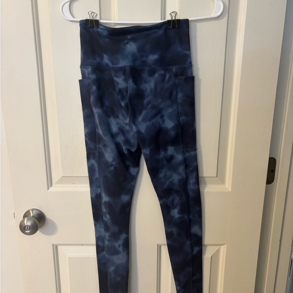 These are tie dye blue leggings. Never worn